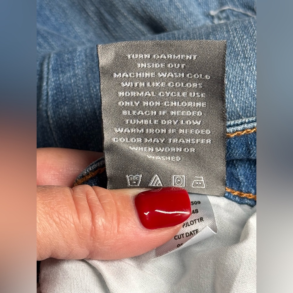 Torrid Feel the Fit 16R Distressed Jeans Mid Rise Ankle (Could by Boyfriend) - Picture 8 of 9